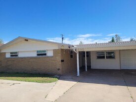 7612 NW 30th St in Bethany, OK - Building Photo