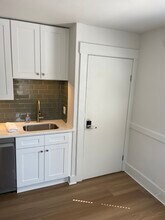 137 Muir Rd, Unit 137 Muir in Grosse Pointe Farms, MI - Building Photo - Building Photo