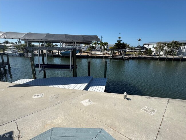 property at 3813 Dewberry Ln