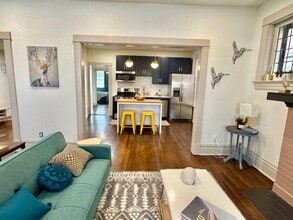 4172 Russell Blvd in St. Louis, MO - Building Photo - Building Photo