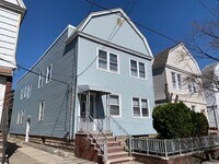 157 W 10th St photo'