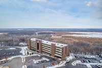 Appletree Condominiums in Bloomington, MN - Building Photo - Building Photo