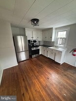 74 S Main St in Harrison Township, NJ - Building Photo