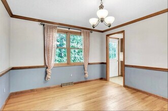 63 Oakwood Dr in Longmeadow, MA - Building Photo - Building Photo