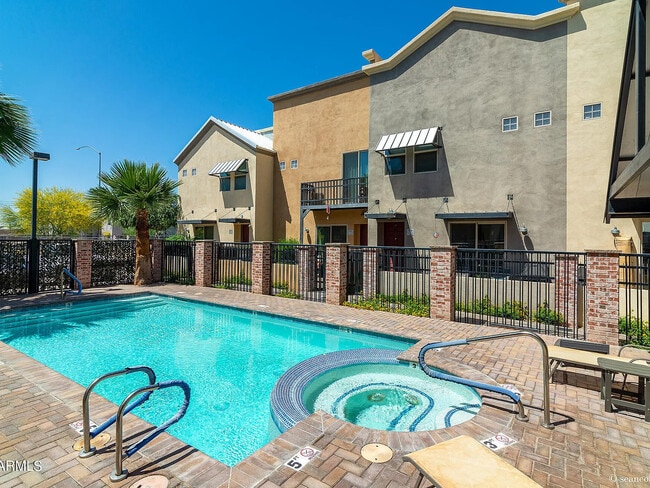 property at 1406 W Main St