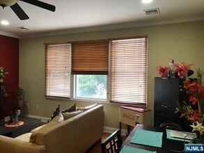 14 Hemlock Lane in Tenafly, NJ - Building Photo - Building Photo