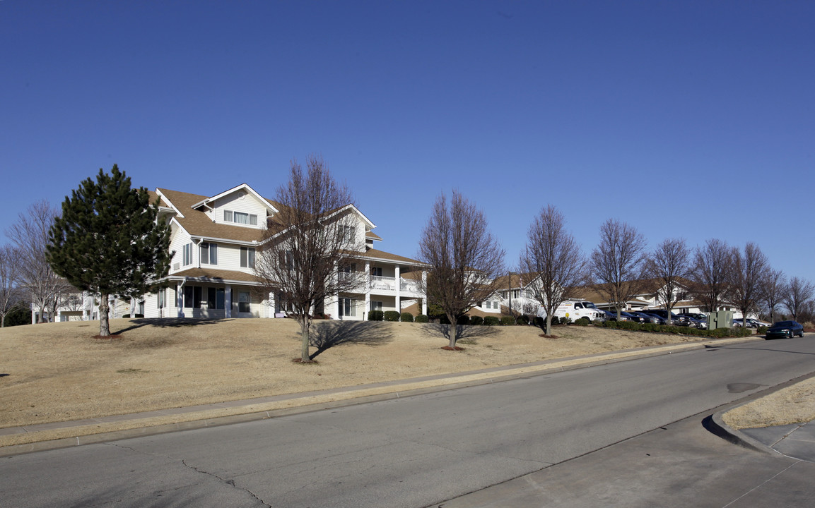 Tallgrass Estates in Bartlesville, OK - Building Photo