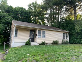225 Pine St in Boone, NC - Building Photo