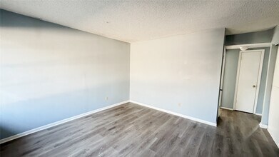 111 S Drew Ave in Livingston, TX - Building Photo - Building Photo