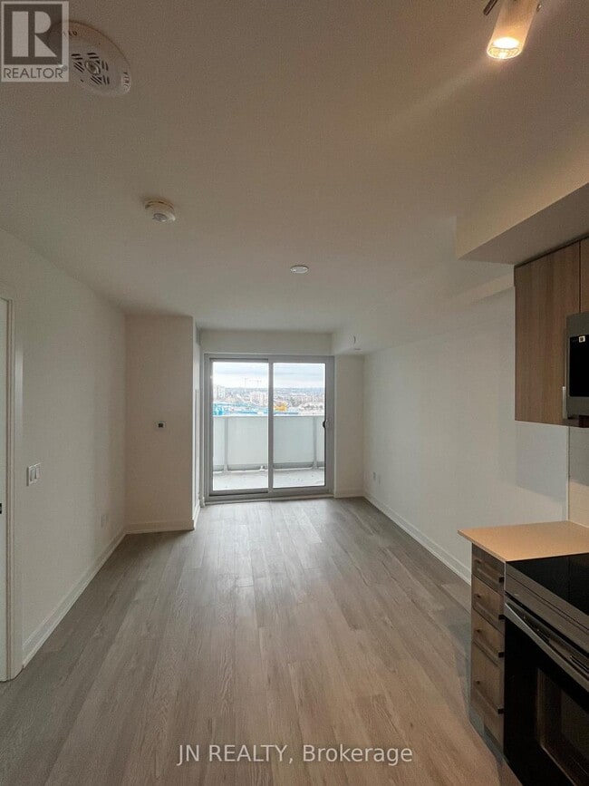 1010 Sandy Beach Rd in Pickering, ON - Building Photo - Building Photo