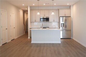 481 Crown Dr in Emerson, GA - Building Photo - Building Photo