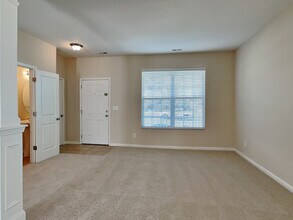 232 Elrosa Rd in Mooresville, NC - Foto de edificio - Building Photo