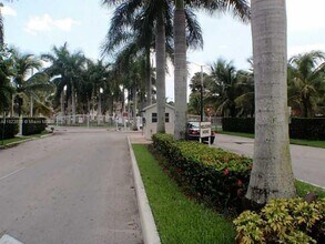 1250 SE 26th St in Homestead, FL - Building Photo - Building Photo