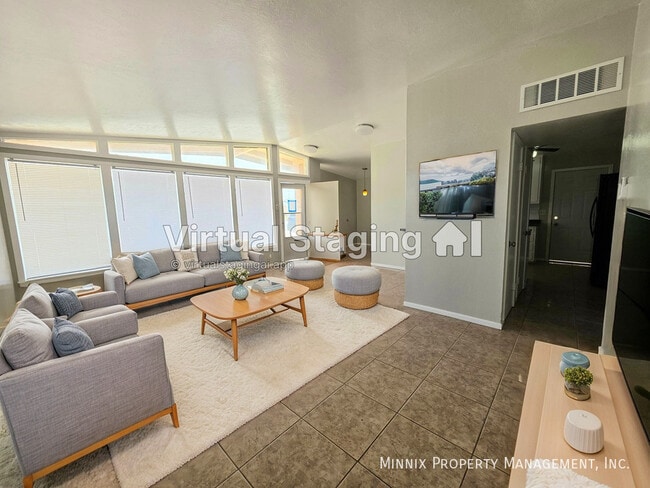 property at 3202 W Illinois Ave