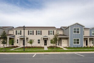 2341 White Buffalo St in Apopka, FL - Building Photo