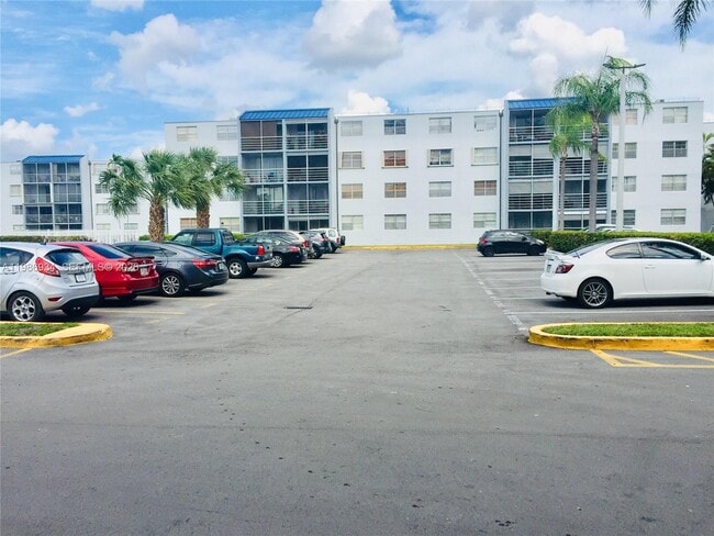 14170 SW 84th St in Miami, FL - Building Photo - Building Photo