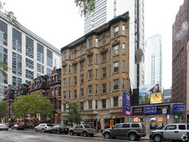 56-60 E Chicago Ave in Chicago, IL - Building Photo - Building Photo