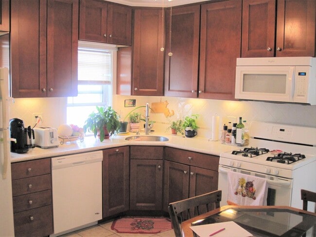 59 Windsor Rd, Unit 2