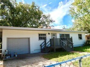 257 E Yeomans Ave in La Belle, FL - Building Photo - Building Photo