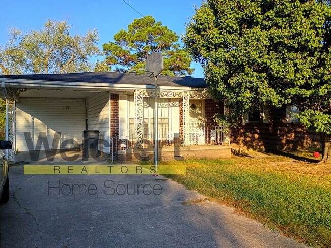 property at 108 S 13th Ave
