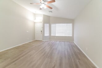 8228 W Behrend Dr in Peoria, AZ - Building Photo - Building Photo