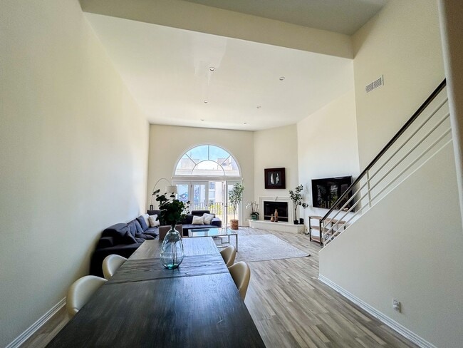 435 Arnaz Dr in Los Angeles, CA - Building Photo - Building Photo