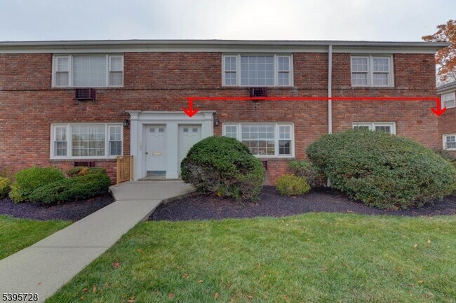 666 Bloomfield Ave in West Caldwell, NJ - Building Photo - Building Photo