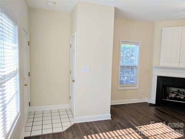 917 Shearer St in Davidson, NC - Building Photo - Building Photo