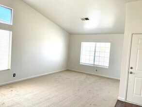 3624 Glenridge Ave in Rosamond, CA - Building Photo - Building Photo