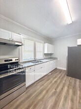 203 S Elm St in Statesville, NC - Building Photo - Building Photo