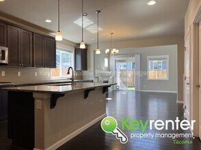 16128-16181 81 Ave E in Puyallup, WA - Building Photo - Building Photo