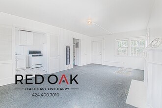 909 1/4 S Kenmore Ave in Los Angeles, CA - Building Photo - Building Photo