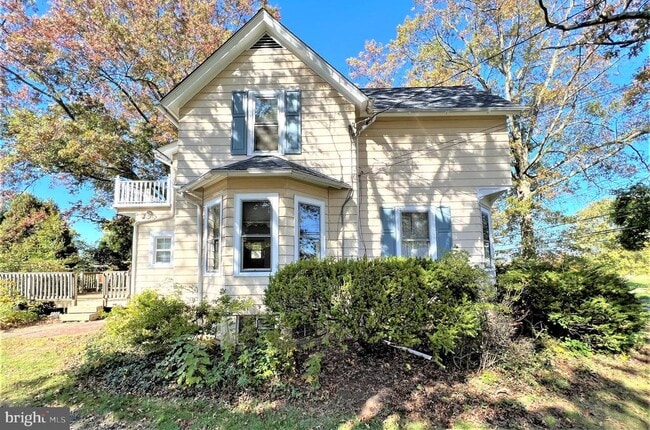 726 BLOOMING Glen in Blooming Glen, PA - Building Photo - Building Photo