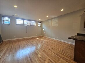 3831 N Kedzie Ave in Chicago, IL - Building Photo - Building Photo