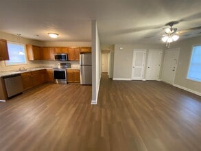 4642 Woodstone Dr in Bowling Green, KY - Building Photo - Building Photo