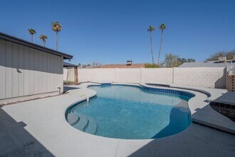 630 E Laguna Dr in Tempe, AZ - Building Photo - Building Photo