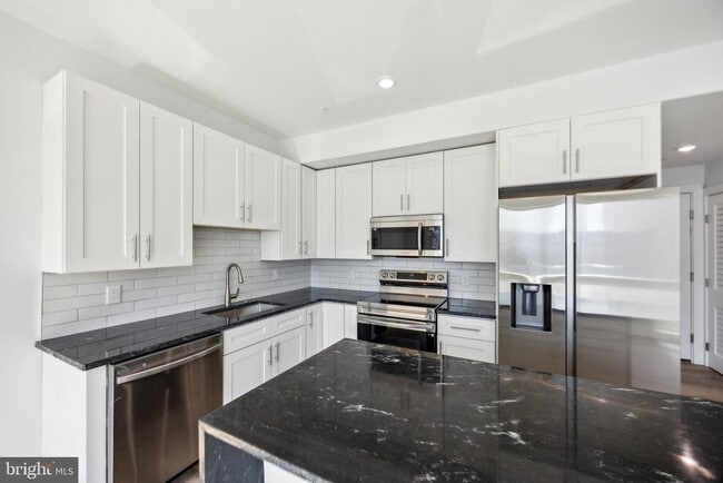 1350 N Front St in Philadelphia, PA - Building Photo - Building Photo