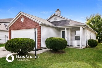 625 Locust Grove Ln in Greenwood, IN - Building Photo - Building Photo