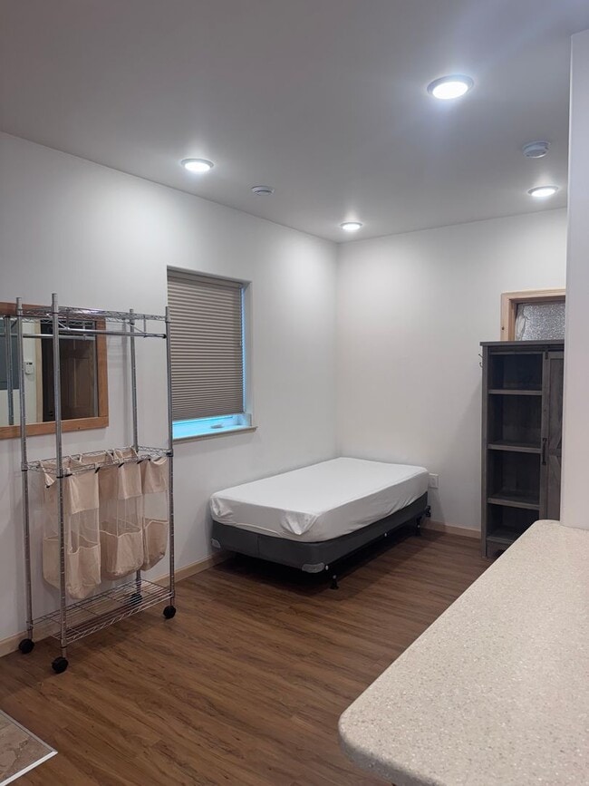 2028 Lepus Ave in Fairbanks, AK - Building Photo - Building Photo