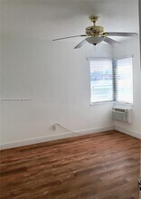 545 74th St in Miami Beach, FL - Building Photo - Building Photo
