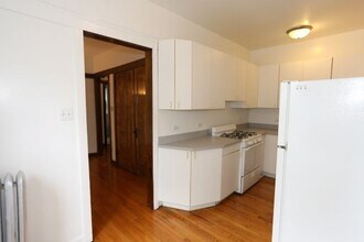 830 W Waveland Ave in Chicago, IL - Building Photo - Building Photo