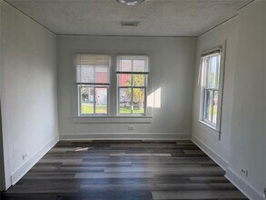 2303 Victory Ave in Galveston, TX - Building Photo - Building Photo