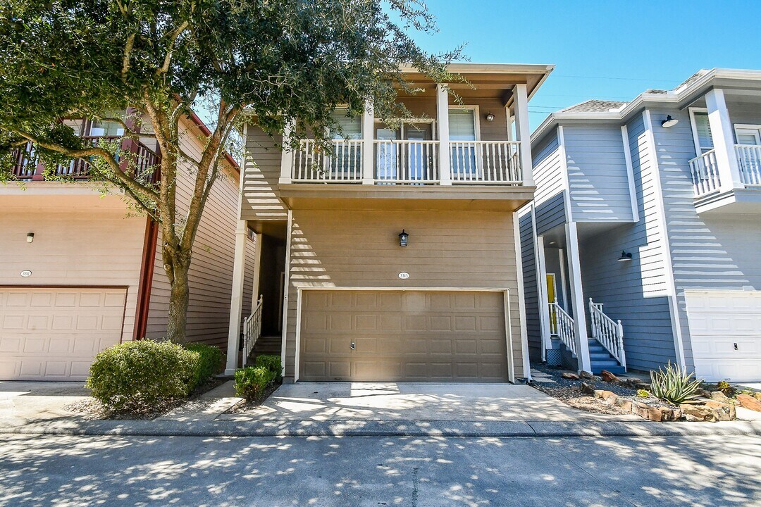 3313 New Garden View Ln in Houston, TX - Building Photo