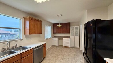 15209 Mimebark Way in Austin, TX - Building Photo - Building Photo