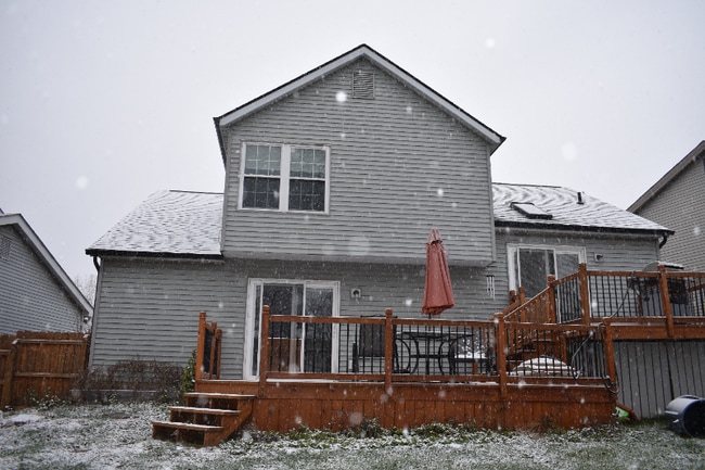 3211 Southern Hills Dr in Pickerington, OH - Foto de edificio - Building Photo