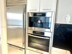 17846 Collins Ave in Sunny Isles Beach, FL - Building Photo - Building Photo