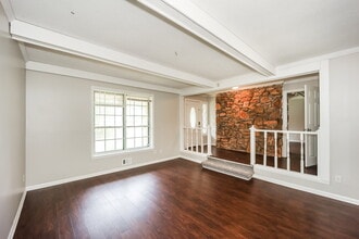 4280 Valley Lake Terrace SW in College Park, GA - Foto de edificio - Building Photo