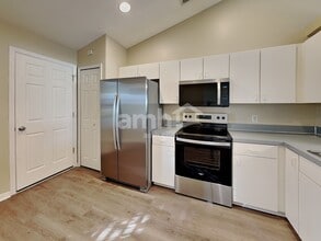 214 Strada Dr in Davenport, FL - Building Photo - Building Photo