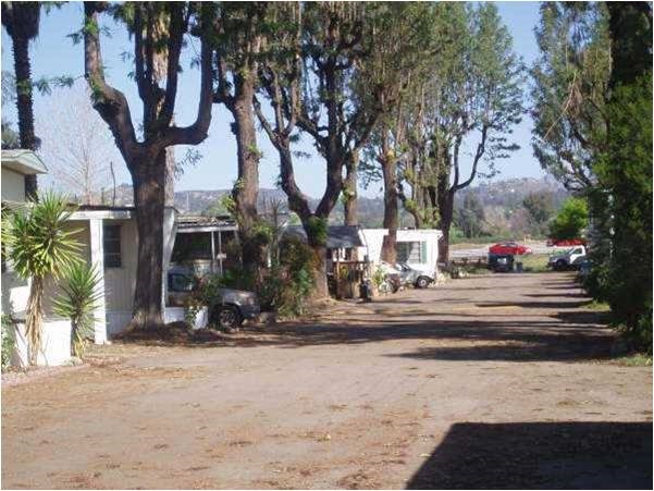 Gray Buckner Mobile Home Park in Lakeside, CA - Building Photo - Building Photo