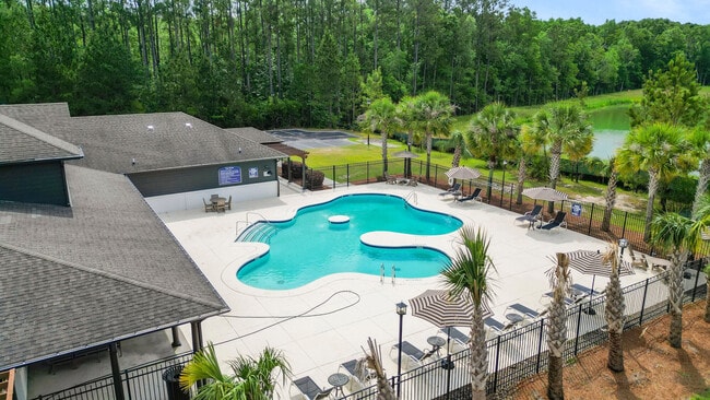 Village at Rice Hope in Port Wentworth, GA - Foto de edificio - Building Photo